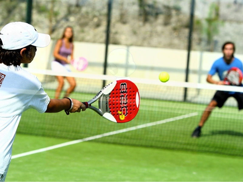 Unlocking the Benefits of Social Media for Padel Tennis Coaches and Trainers in La Costa del Sol. This article explores the benefits of utilizing social media for Padel tennis coaches and trainers in La Costa del Sol